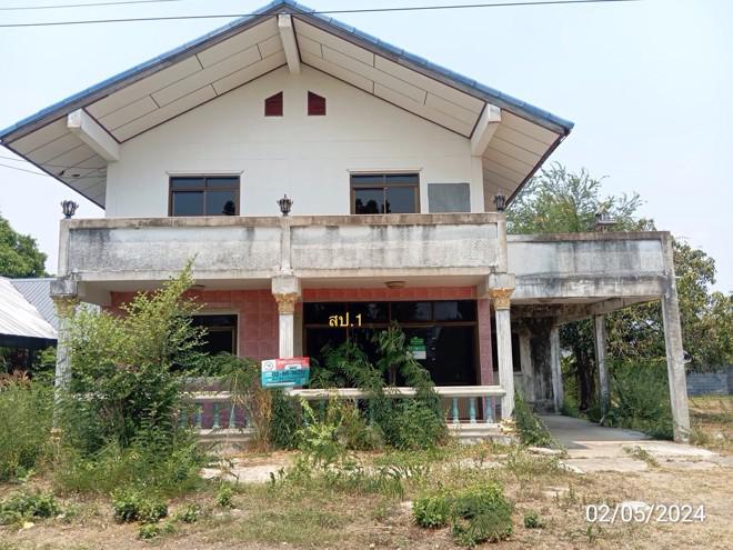 บ้านผือ จอมพระ สุรินทร์